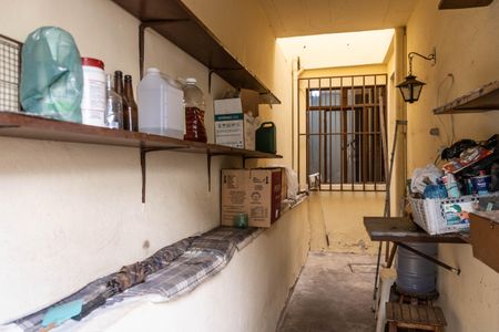 Casa à venda com 173m², 5 quartos e 4 vagas Casa à venda com 173m², 5 quartos e 4 vagasDispensa