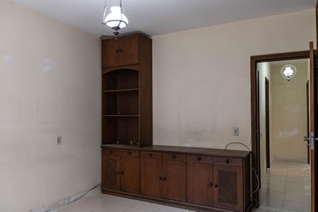 Casa à venda com 173m², 5 quartos e 4 vagas Casa à venda com 173m², 5 quartos e 4 vagasSuíte