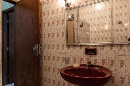 Casa à venda com 173m², 5 quartos e 4 vagas Casa à venda com 173m², 5 quartos e 4 vagasBanheiro 1