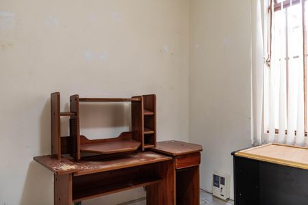 Casa à venda com 173m², 5 quartos e 4 vagas Casa à venda com 173m², 5 quartos e 4 vagasQuarto 1