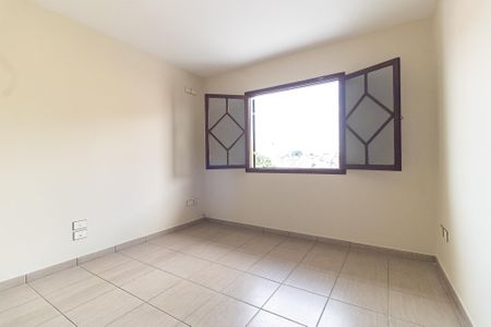 Casa à venda com 105m², 2 quartos e 2 vagas Casa à venda com 105m², 2 quartos e 2 vagasQuarto