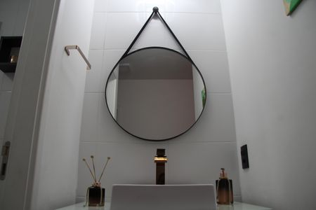 Apartamento à venda com 57m², 2 quartos e 1 vagaBanheiro Social