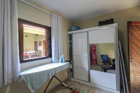 Casa à venda com 245m², 4 quartos e 4 vagas Casa à venda com 245m², 4 quartos e 4 vagasQuarto 3