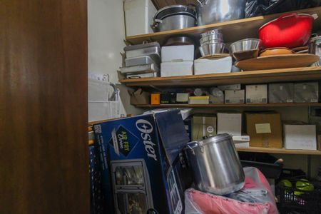 Casa à venda com 245m², 4 quartos e 4 vagas Casa à venda com 245m², 4 quartos e 4 vagasQuarto de Serviço