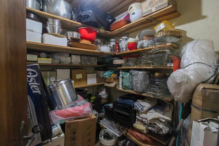 Casa à venda com 245m², 4 quartos e 4 vagas Casa à venda com 245m², 4 quartos e 4 vagasQuarto de Serviço