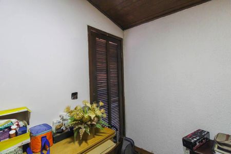 Casa à venda com 245m², 4 quartos e 4 vagas Casa à venda com 245m², 4 quartos e 4 vagasQuarto 1