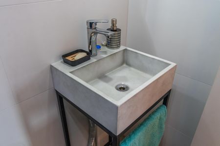 Apartamento para alugar com 59m², 2 quartos e 1 vaga Apartamento para alugar com 59m², 2 quartos e 1 vagaBanheiro