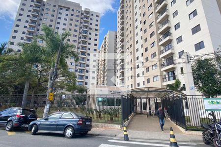 Apartamento para alugar com 59m², 2 quartos e 1 vaga Apartamento para alugar com 59m², 2 quartos e 1 vagaFachada