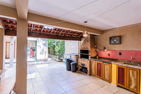 Casa à venda com 213m², 3 quartos e 2 vagasQuintal e espaço gourmet