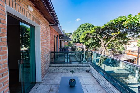 Casa à venda com 213m², 3 quartos e 2 vagasVaranda Quarto 1