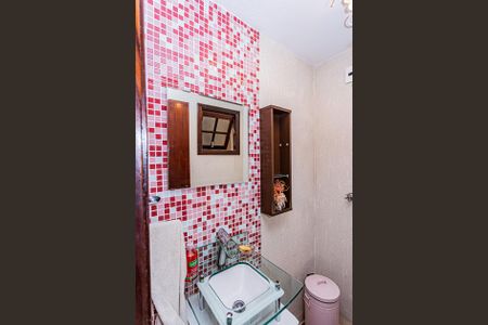 Casa à venda com 213m², 3 quartos e 2 vagasLavabo