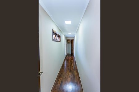 Casa à venda com 213m², 3 quartos e 2 vagasCorredor
