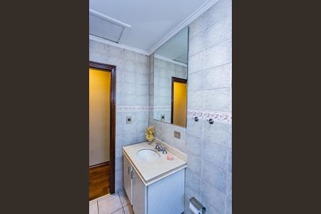 Casa à venda com 213m², 3 quartos e 2 vagasBanheiro