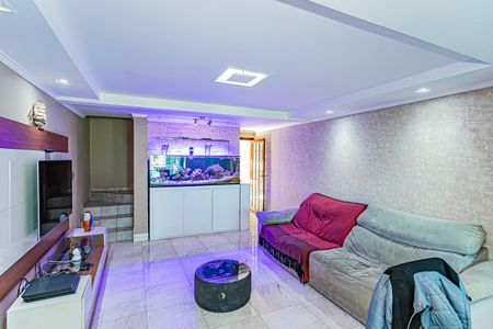 Casa à venda com 213m², 3 quartos e 2 vagasSala