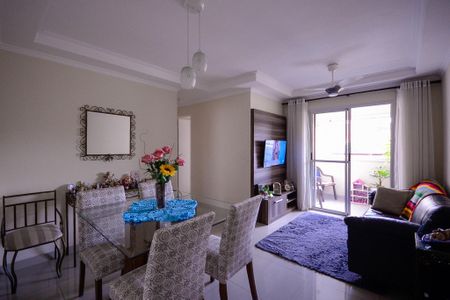 Apartamento à venda com 70m², 3 quartos e 2 vagasSala