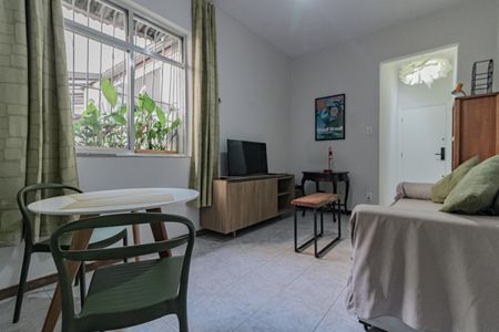 Apartamento à venda com 42m², 1 quarto e sem vaga Apartamento à venda com 42m², 1 quarto e sem vagaSala