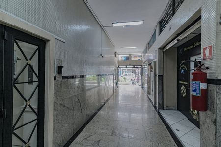 Apartamento à venda com 42m², 1 quarto e sem vaga Apartamento à venda com 42m², 1 quarto e sem vagaHall de entrada