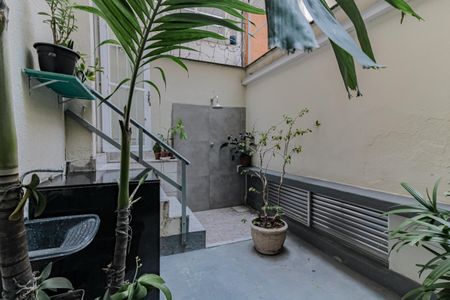 Apartamento à venda com 42m², 1 quarto e sem vaga Apartamento à venda com 42m², 1 quarto e sem vagaÁrea de Serviço / Jardim