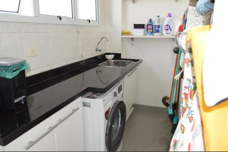 Apartamento para alugar com 104m², 3 quartos e 1 vagaÁrea de Serviço