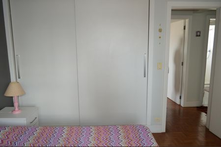 Apartamento para alugar com 104m², 3 quartos e 1 vagaQuarto