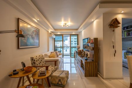 Apartamento à venda com 100m², 3 quartos e 2 vagas Apartamento à venda com 100m², 3 quartos e 2 vagasSala