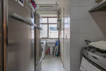 Apartamento à venda com 100m², 3 quartos e 2 vagas Apartamento à venda com 100m², 3 quartos e 2 vagasÁrea de Serviço