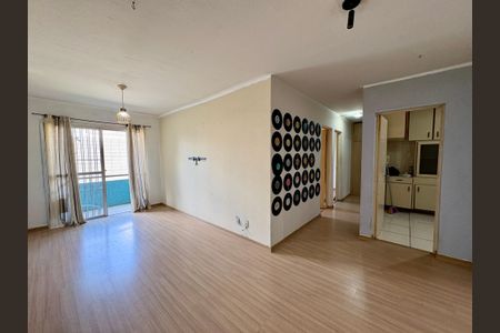 Apartamento à venda com 72m², 2 quartos e 1 vagaSala
