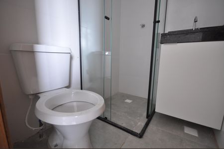 Banheiro de apartamento para alugar com 1 quarto, 40m² em Vila Constança, São Paulo