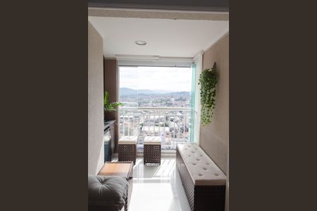 Apartamento para alugar com 56m², 2 quartos e 1 vaga Apartamento para alugar com 56m², 2 quartos e 1 vagaVaranda da Sala