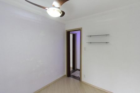 Apartamento à venda com 60m², 2 quartos e 1 vagaQuarto 02