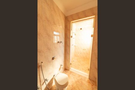 Casa de condomínio para alugar com 750m², 6 quartos e 4 vagas Casa de condomínio para alugar com 750m², 6 quartos e 4 vagasBanheiro/Suíte 4