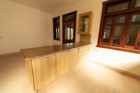 Casa de condomínio para alugar com 750m², 6 quartos e 4 vagas Casa de condomínio para alugar com 750m², 6 quartos e 4 vagasCozinha