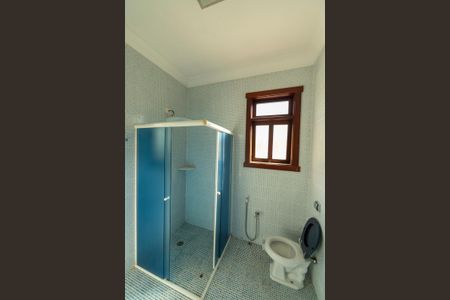 Casa de condomínio para alugar com 750m², 6 quartos e 4 vagas Casa de condomínio para alugar com 750m², 6 quartos e 4 vagasBanheiro de Serviço