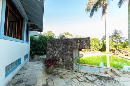 Casa de condomínio para alugar com 750m², 6 quartos e 4 vagas