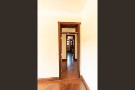 Casa de condomínio para alugar com 750m², 6 quartos e 4 vagas Casa de condomínio para alugar com 750m², 6 quartos e 4 vagasCorredor