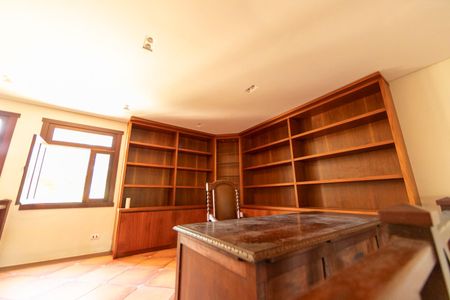 Casa de condomínio para alugar com 750m², 6 quartos e 4 vagas Casa de condomínio para alugar com 750m², 6 quartos e 4 vagasEscritório