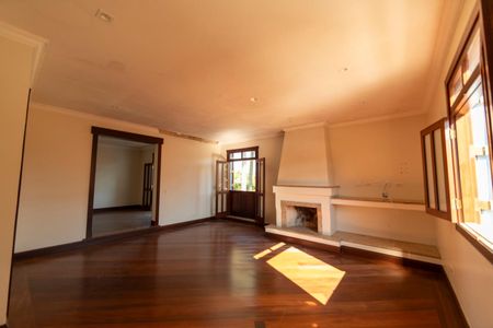 Casa de condomínio para alugar com 750m², 6 quartos e 4 vagas Casa de condomínio para alugar com 750m², 6 quartos e 4 vagasSuíte 3