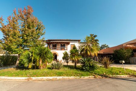 Casa de condomínio para alugar com 750m², 6 quartos e 4 vagas Casa de condomínio para alugar com 750m², 6 quartos e 4 vagasÁrea comum