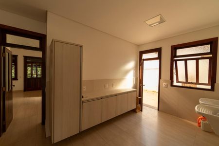 Casa de condomínio para alugar com 750m², 6 quartos e 4 vagas Casa de condomínio para alugar com 750m², 6 quartos e 4 vagasCozinha