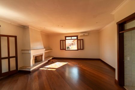 Casa de condomínio para alugar com 750m², 6 quartos e 4 vagas Casa de condomínio para alugar com 750m², 6 quartos e 4 vagasSuíte 3