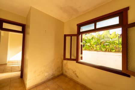 Casa de condomínio para alugar com 750m², 6 quartos e 4 vagas