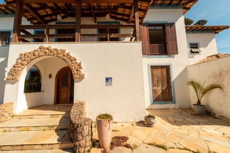 Casa de condomínio para alugar com 750m², 6 quartos e 4 vagas