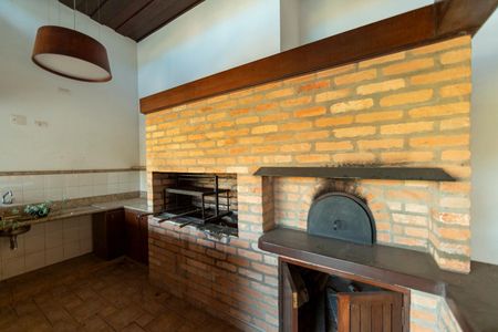 Casa de condomínio para alugar com 750m², 6 quartos e 4 vagas