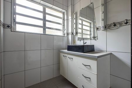 Apartamento à venda com 126m², 3 quartos e 1 vaga Apartamento à venda com 126m², 3 quartos e 1 vagaSuíte - Banheiro