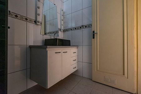 Apartamento à venda com 126m², 3 quartos e 1 vaga Apartamento à venda com 126m², 3 quartos e 1 vagaBanheiro Social