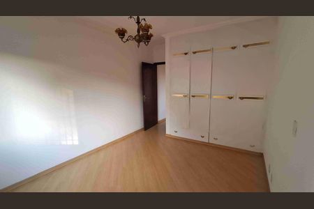 Casa à venda com 180m², 3 quartos e 2 vagas