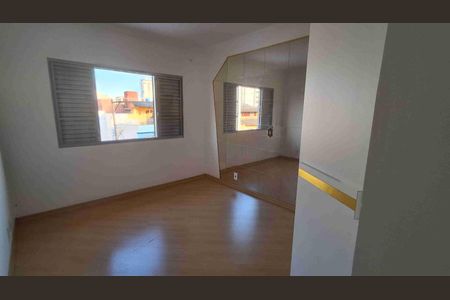 Casa à venda com 180m², 3 quartos e 2 vagas
