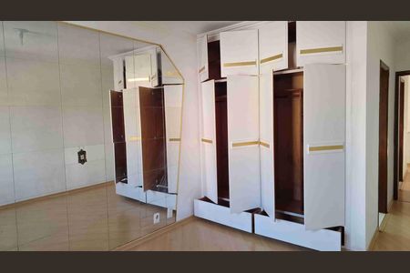 Casa à venda com 180m², 3 quartos e 2 vagas