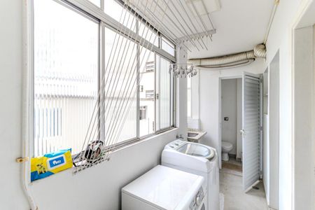 Apartamento à venda com 120m², 3 quartos e 1 vagaÁrea de Serviço