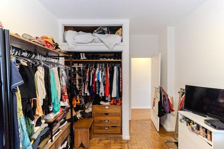 Quarto 1 de apartamento à venda com 3 quartos, 120m² em Higienópolis, São Paulo